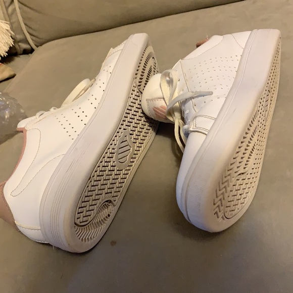 K-Swiss size 10 white with pink accent - Picture 7 of 7
